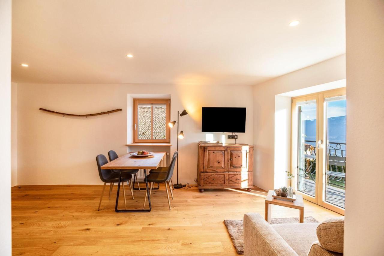 Brantenhof Ferienwohnung Vinea Cortaccia Zewnętrze zdjęcie